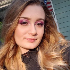 Meet your Posher, Maddie